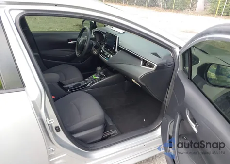 2020 Toyota Corolla Le z USA, uszkodzony, nr VIN JTDEPRAEXLJ101495